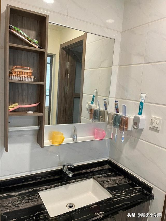 看她家入住后的精装房,全屋不做吊顶太喜欢了,简单不复杂