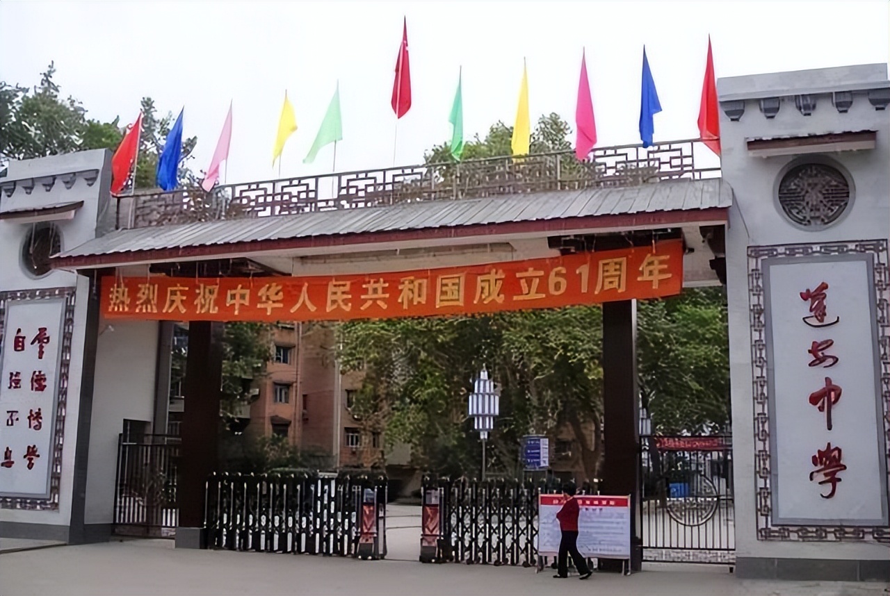 高考状元家境贫困视频,高考状元家庭难出贵子