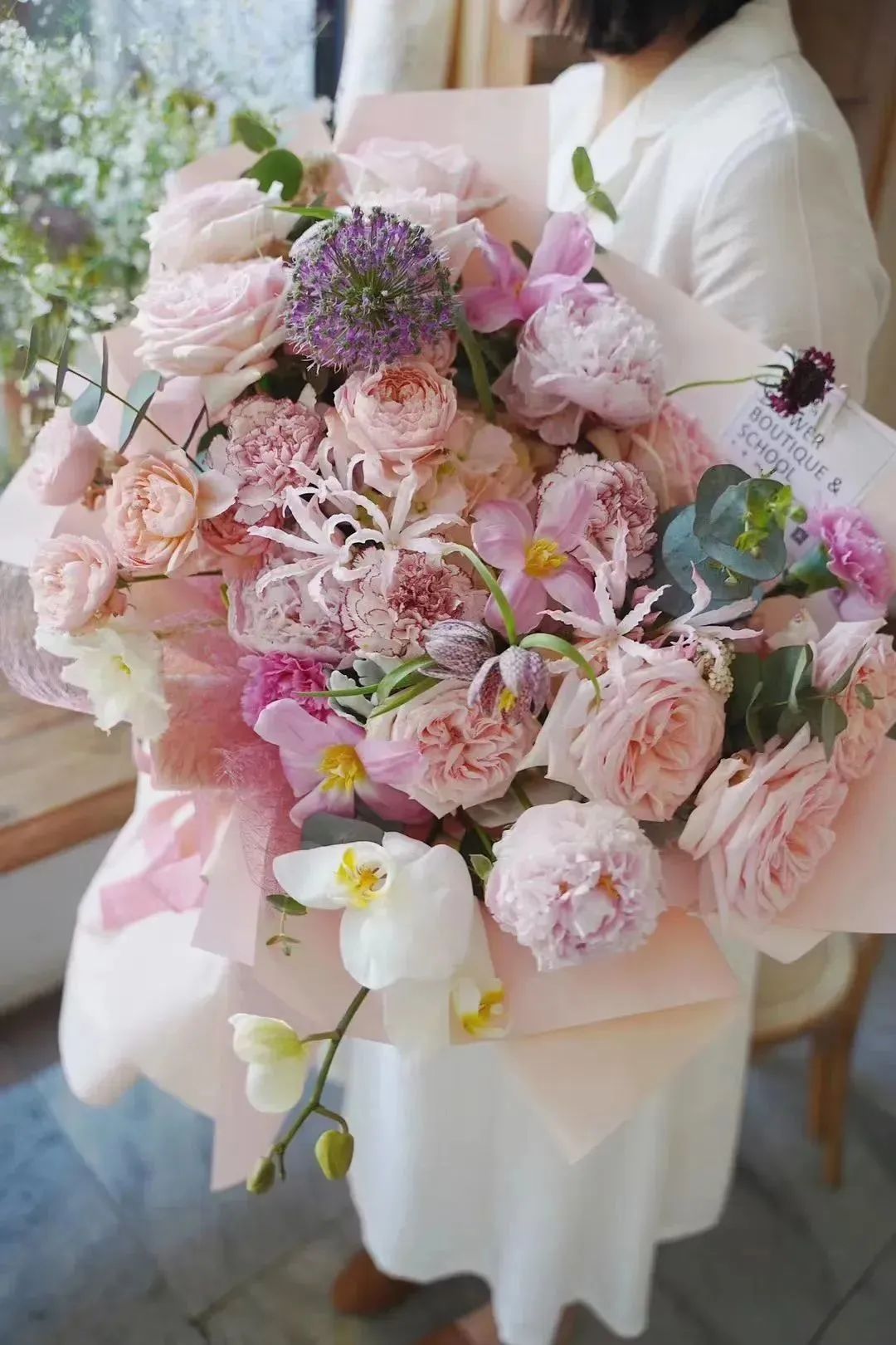 无锡两个爱花的小姐姐，开了家“宝藏”花店，对接奢侈品牌，业绩步步攀升