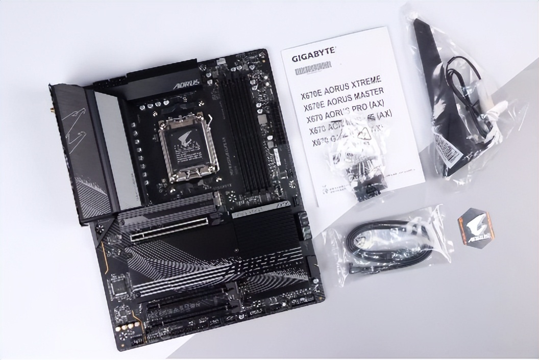 技嘉x670和b650主板区别,技嘉x670小雕支持固态pcie5.0