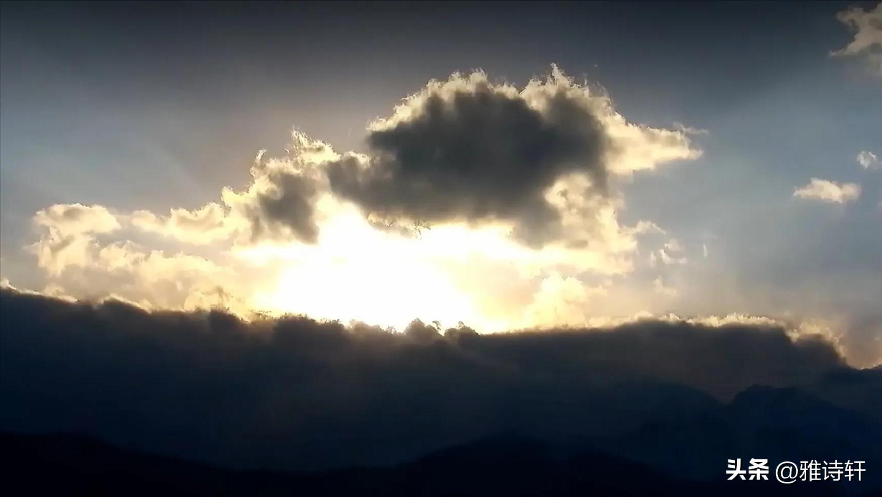 足不出户看大美云南,看到梅里雪山主峰卡瓦格博峰真美