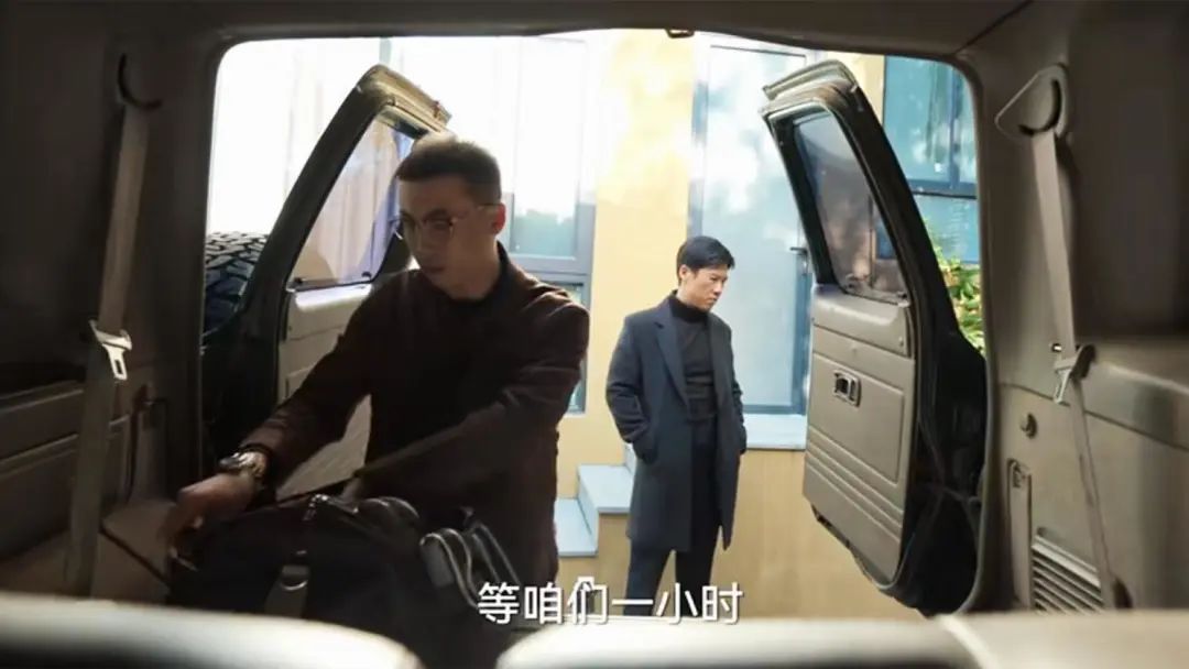 狂飙陈书婷霸气时刻,狂飙陈书婷开的车