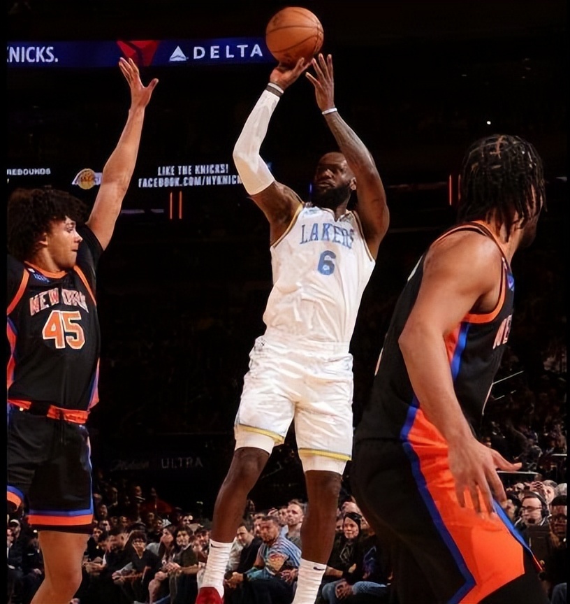 詹姆斯30+10湖人大胜开拓者新闻,詹姆斯28+11+17湖人收官战大胜鹈鹕