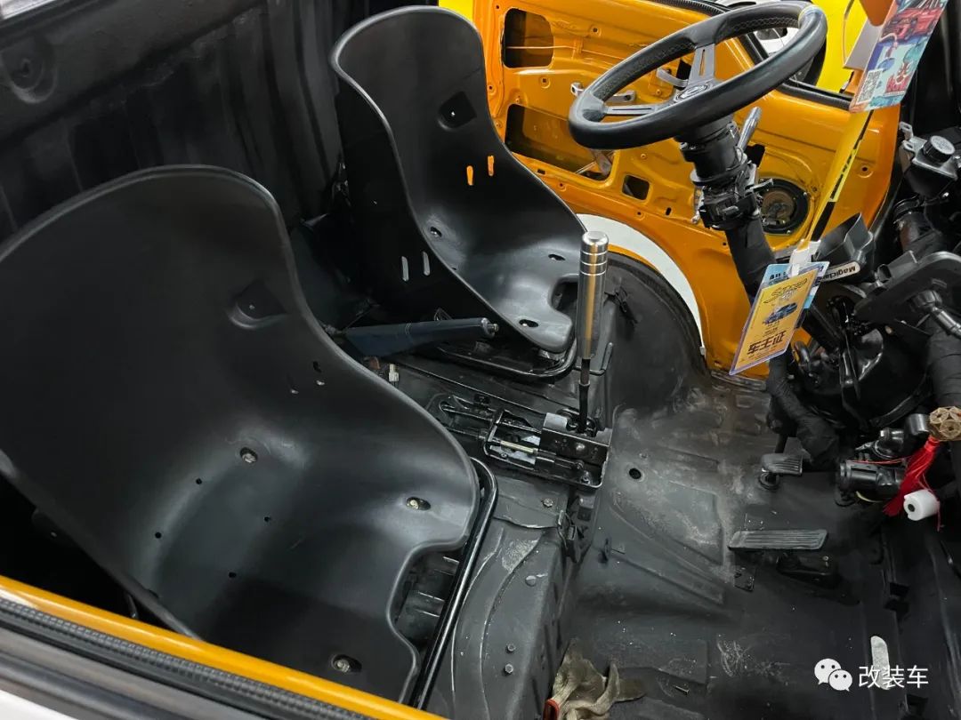 五菱兴旺面包车最新款,第二代五菱兴旺小卡