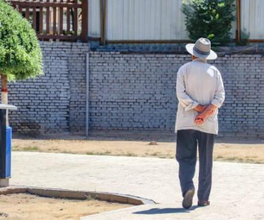 【普法：夫妻共同财产】雇主和保姆日久生情，有义务为继子买房吗