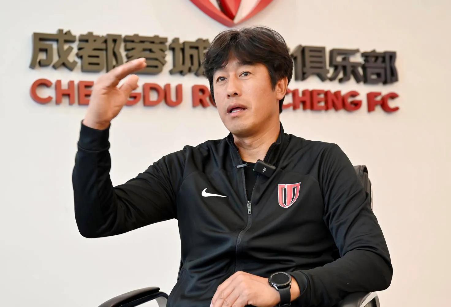 中国和韩国的足球差距有多大,韩国足球与日本足球的差距