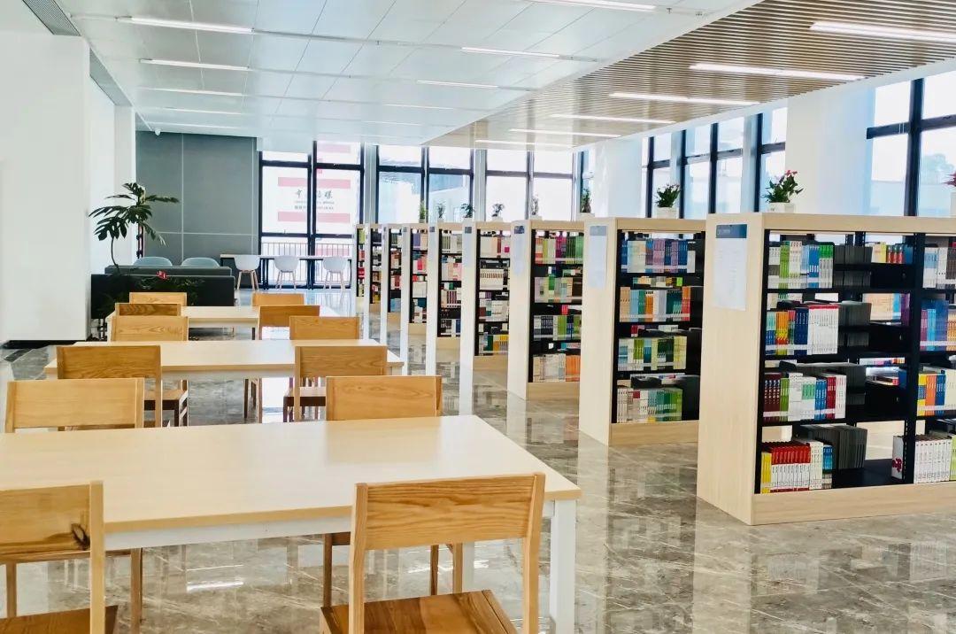 龙华图书馆开馆时间,深圳龙华图书馆新馆地址