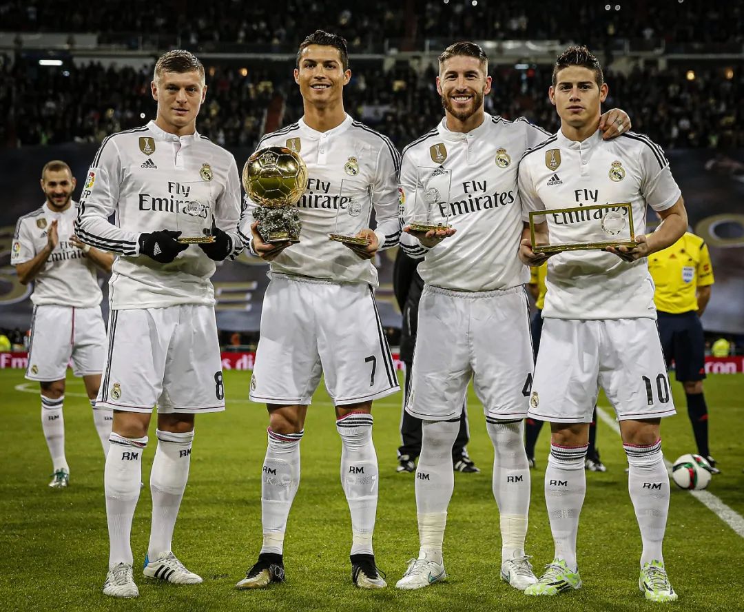 金球奖本泽马颁奖片段,本泽马获得金球