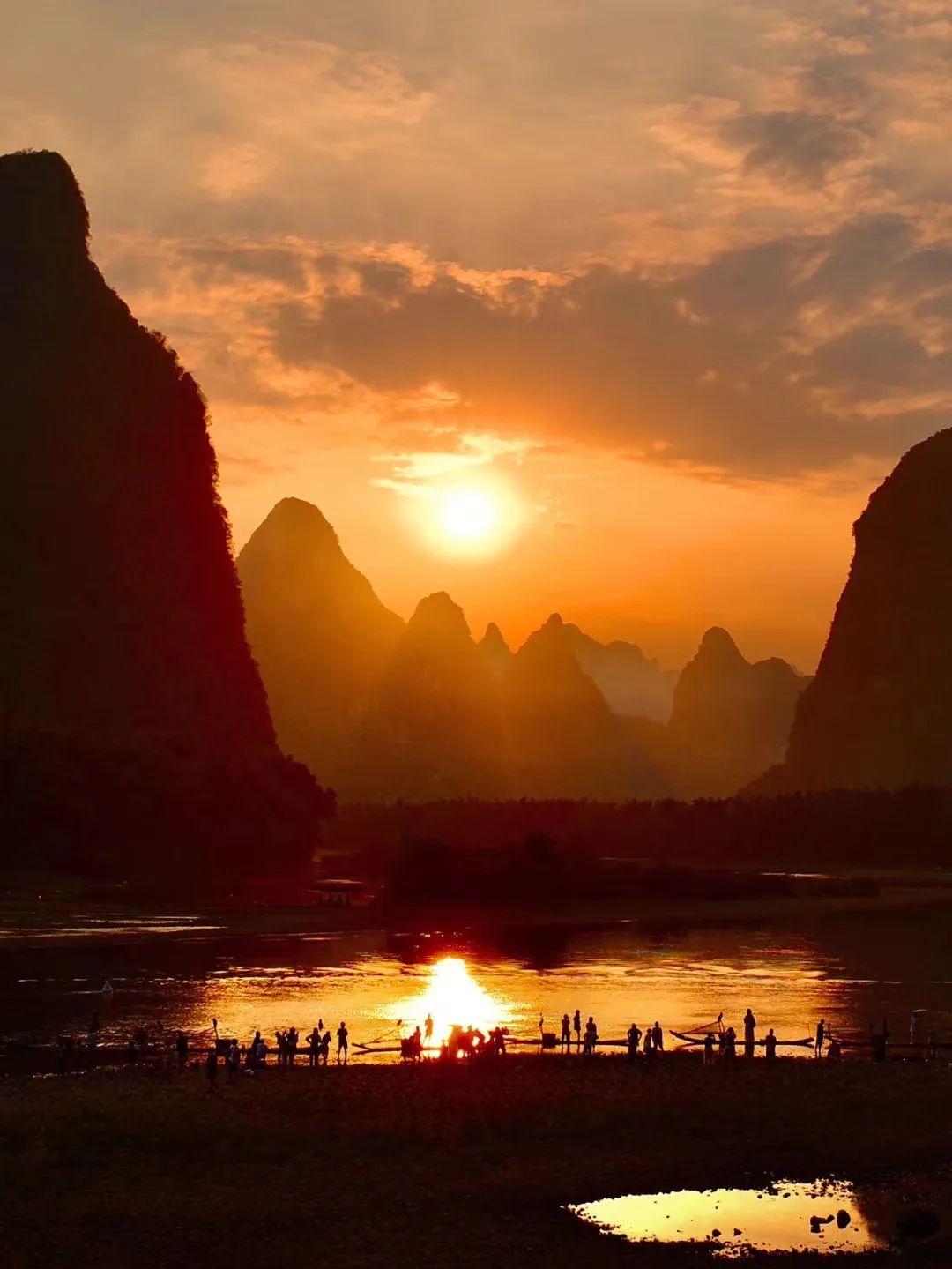 回到小县城朝九晚五,回到朝九晚五的心情说说