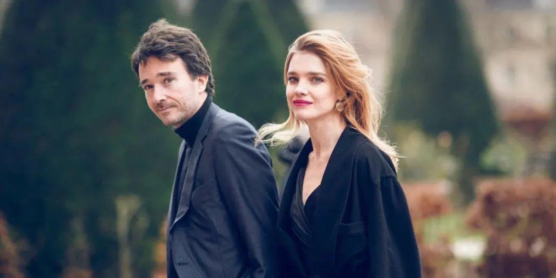 LV四少27岁女友曝光，吊打太子妃