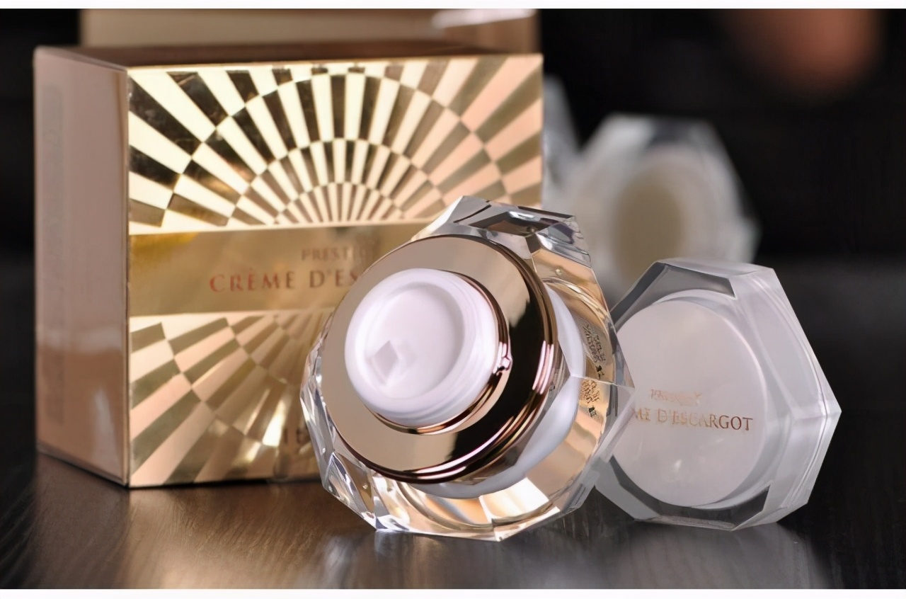 这些面霜可有效改善毛孔粗大、实现从内到外的提亮淡化色沉的效果