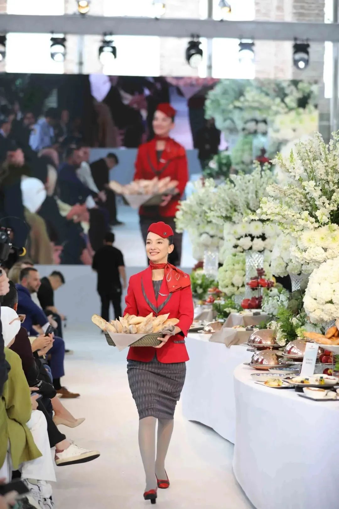 JetSet｜出入境政策再优化，10家航司新动态助力出境游更丝滑