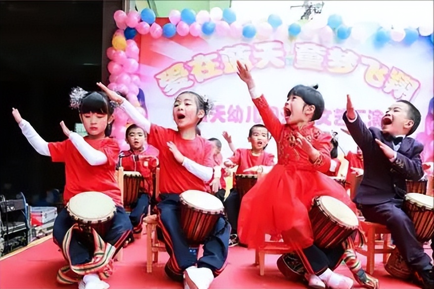 穷人不该生娃是哪个高材生说的,女大学生说穷人不该生娃