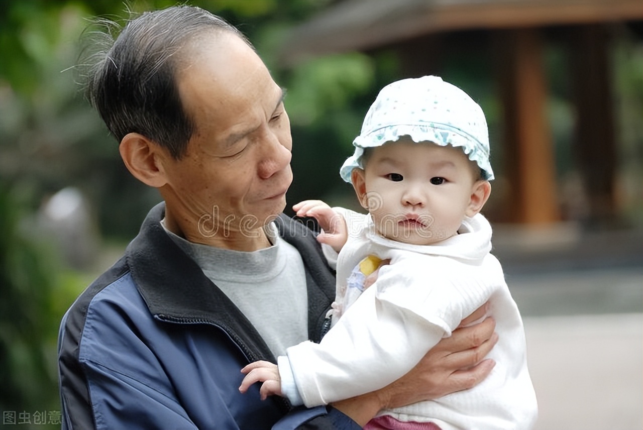 “儿媳想要老人帮带娃，要满足2个条件才行”公公的总结引人称赞