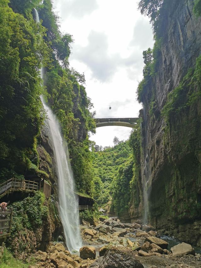 西安到恩施自驾沿途哪些旅游景点,恩施哪个景点不用爬山的路线好走