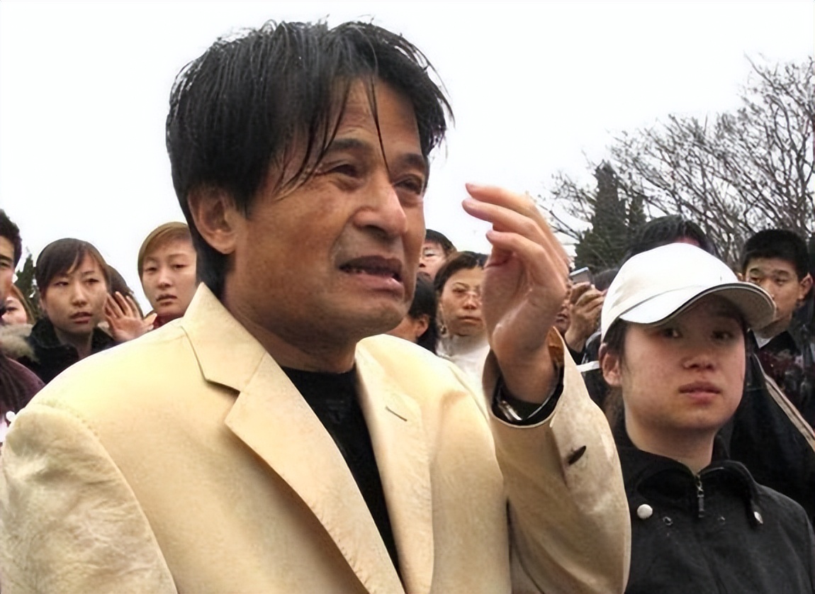 58岁毕福剑离开央视到哪了,离开央视毕福剑现在过得如何