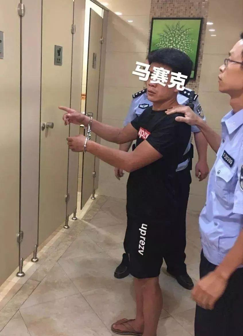 上厕所被拍*处私***底卧**记者：获取视频如“网购”*拍偷**是一种癖好？