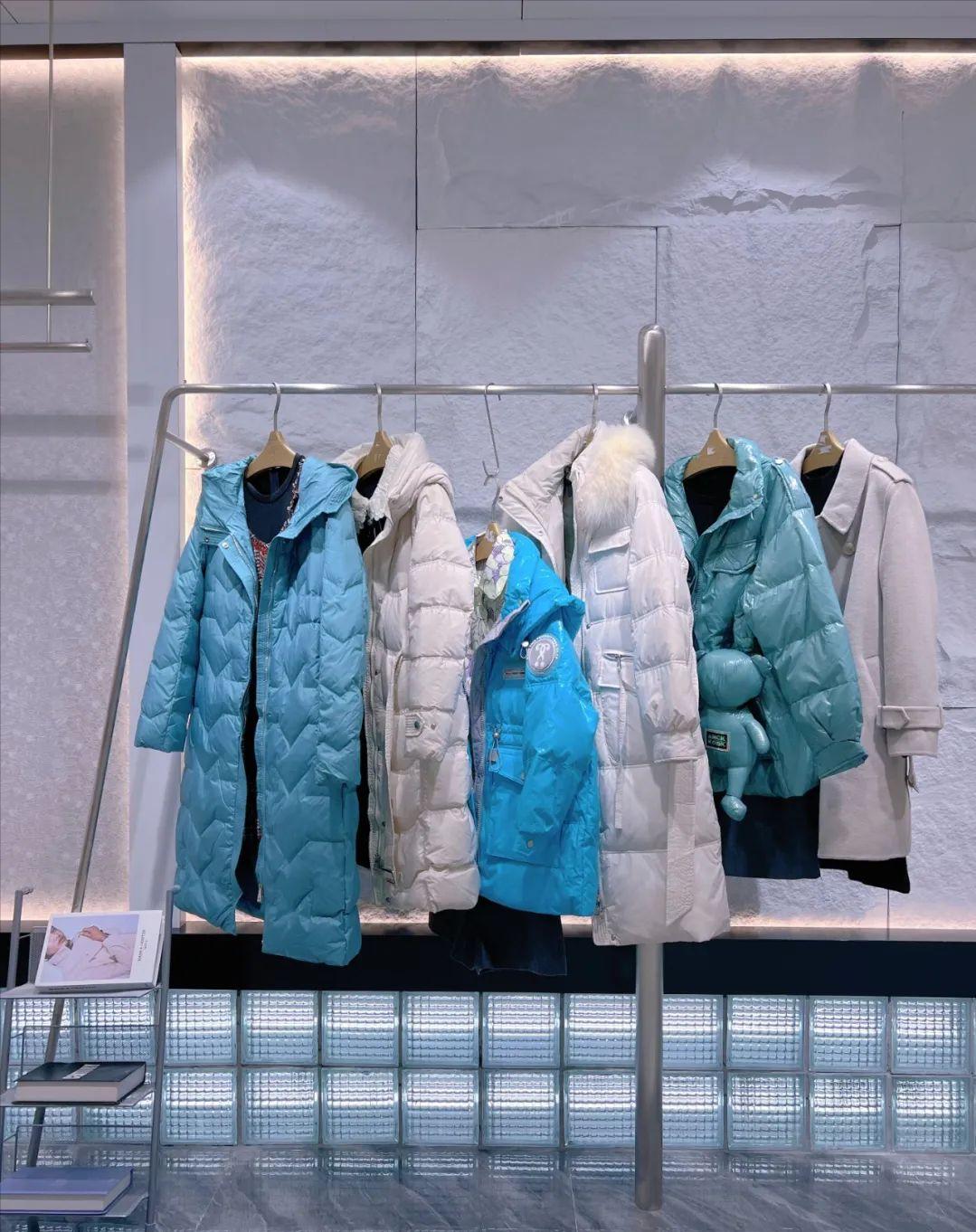 魔美名作女装冬季新款大衣,魔美名作冬装羽绒服图片