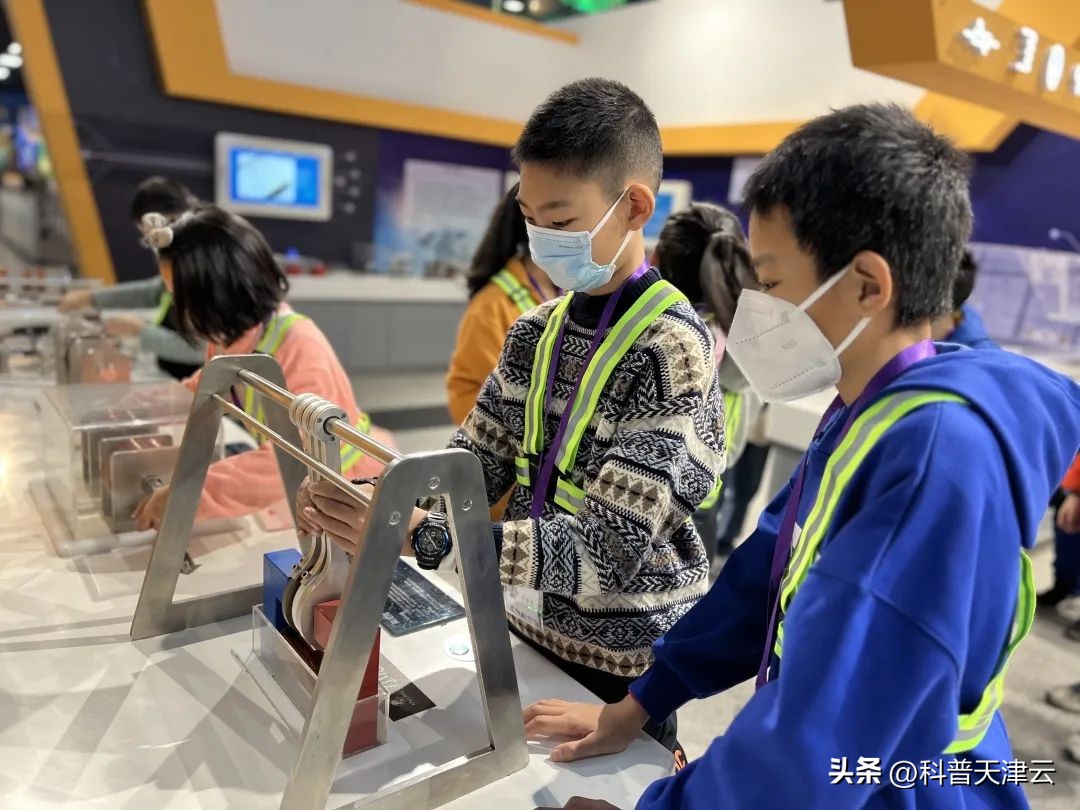 原来物理还能这样玩!|“少年工匠—平衡的奥秘”主题冬令营圆满闭营