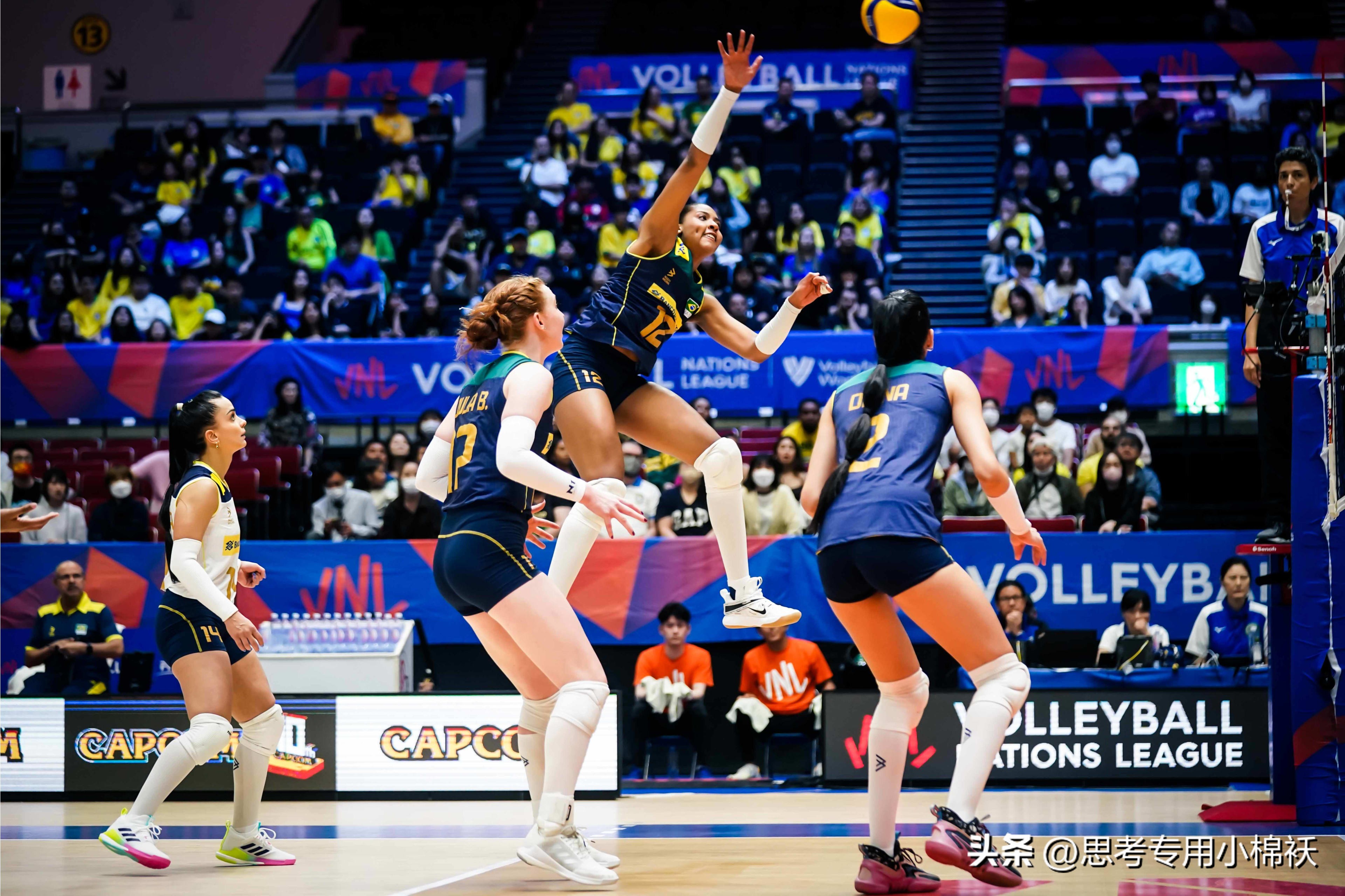 世界女排联赛第3日：欧洲双雄互换教练首次碰面中国女排再获喜讯