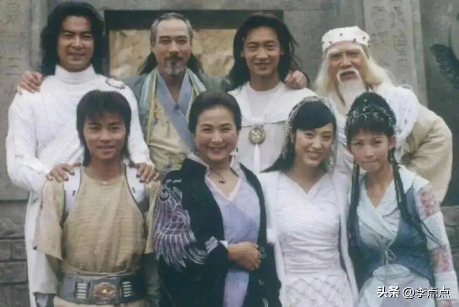 “记歌词比生孩子还难”，最近的快乐都是蔡少芬给的