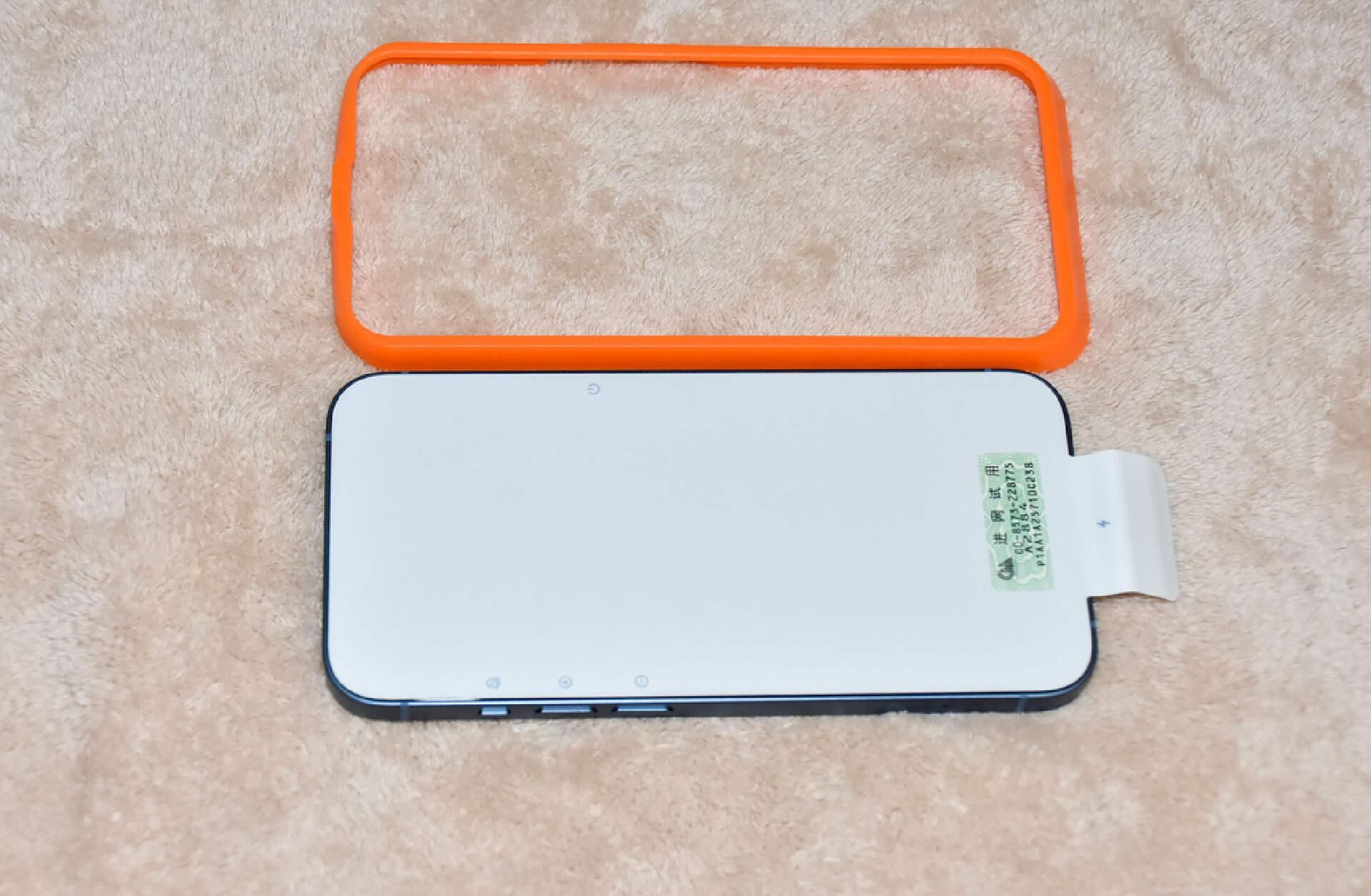 图拉斯iphone14贴膜,苹果图拉斯钢化膜值得买吗