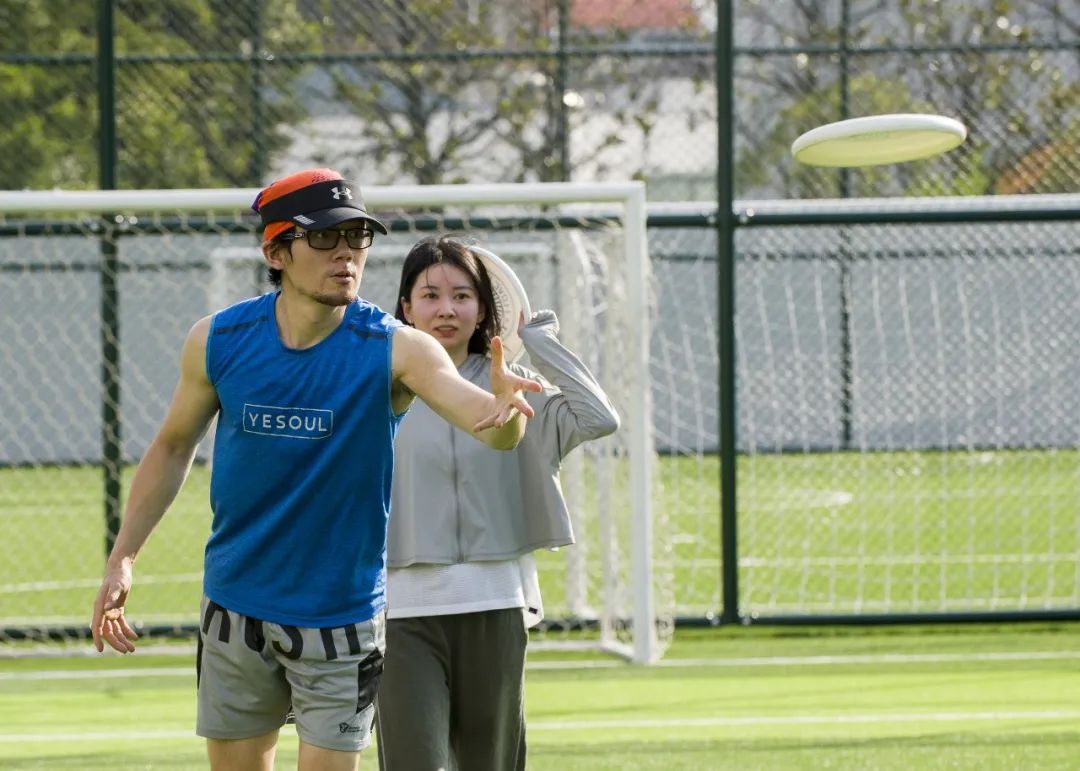 飞盘的“炙热”，热过申城的艳阳