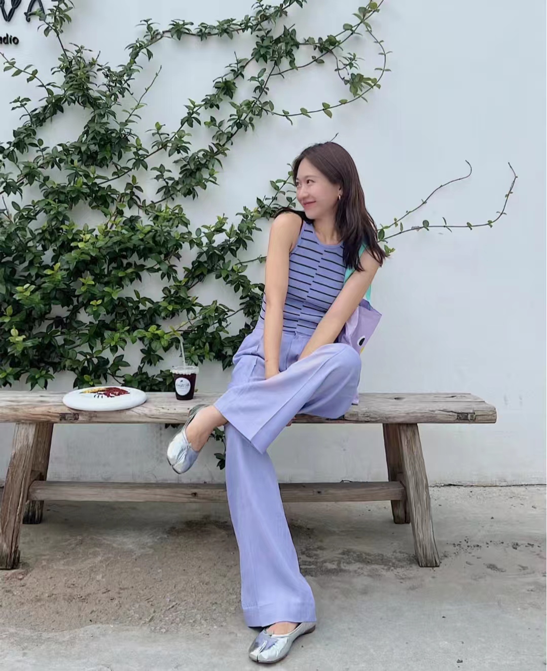 皮肤黑的适合穿什么颜色的球衣,50岁皮肤黑穿什么颜色衣服好看