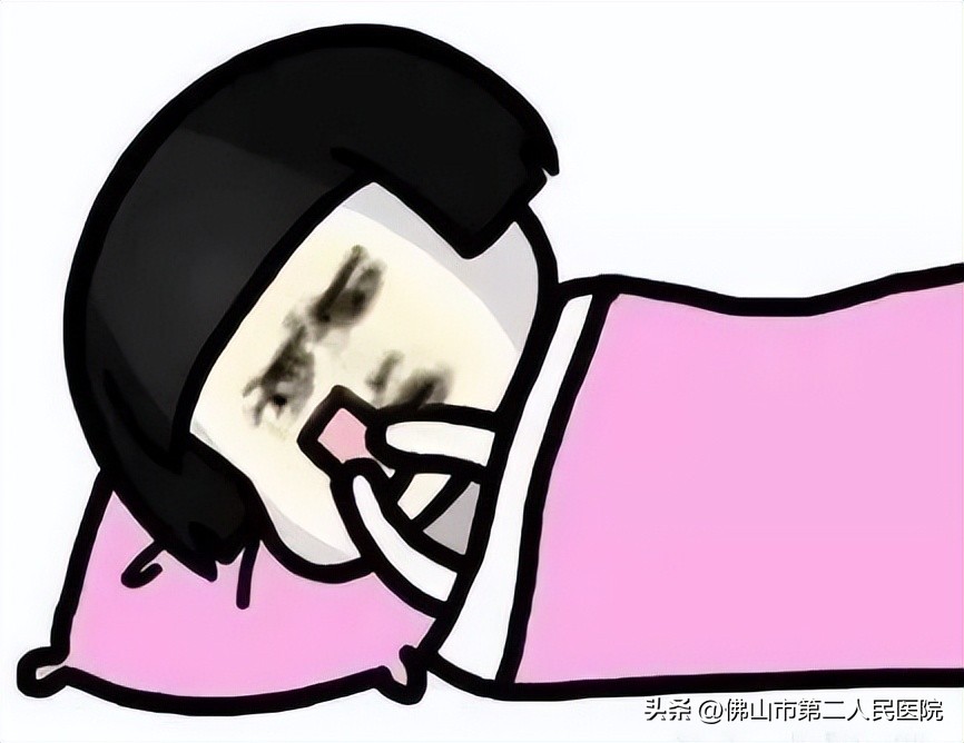 熬夜醒来眼圈红是什么原因,熬夜醒来眼睛有血丝