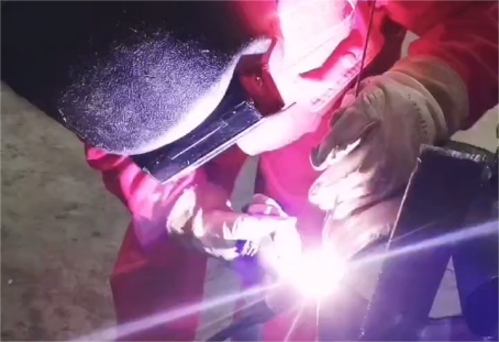 不锈钢和铝合金的氩气有区别吗,氩弧焊焊接铝合金需要用氩气吗