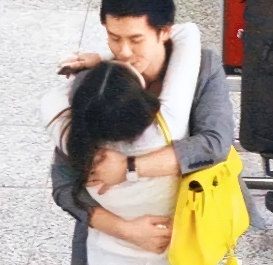 何超盈婚后低调,何超盈几岁结婚