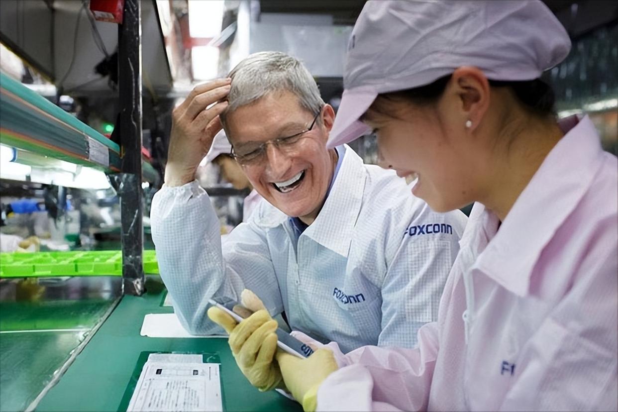 到底还是留不住！库克“中国行”后，转身就变脸做出“新决定”？