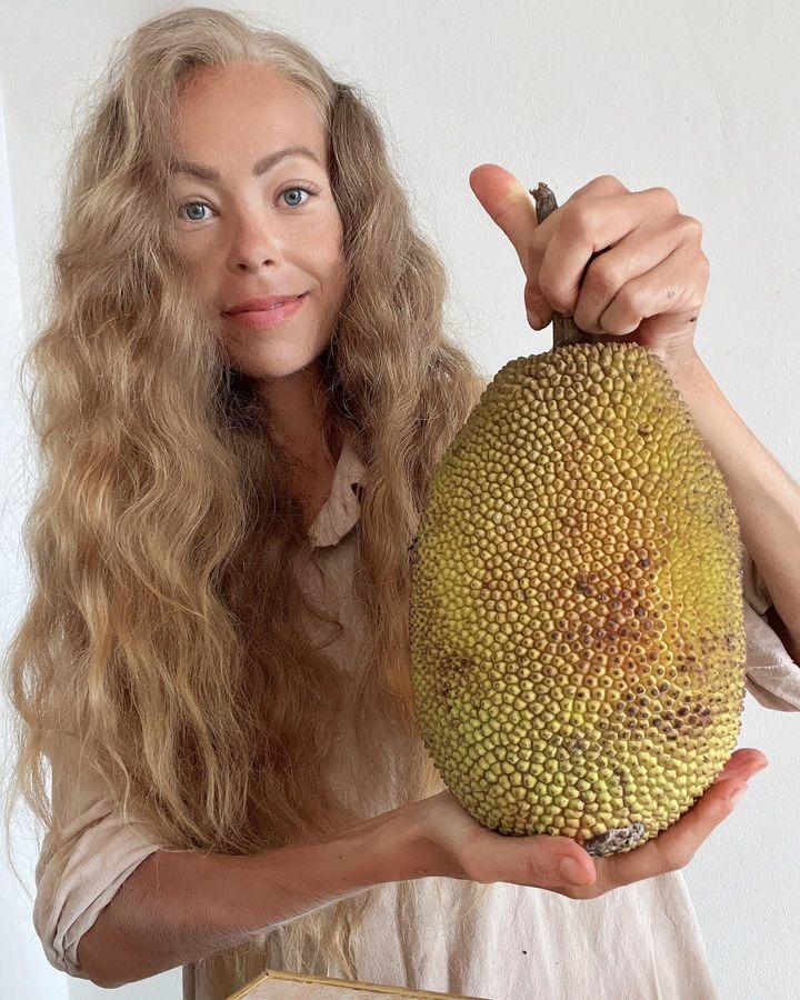 俄罗斯素食网红只吃水果,俄罗斯知名网红只吃素菜