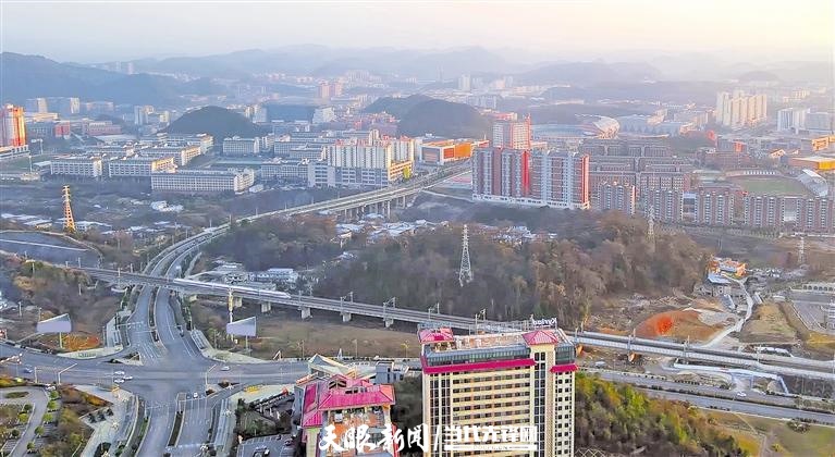 贵州为什么开那么多高铁站,贵州哪个城市拥有三座高铁站