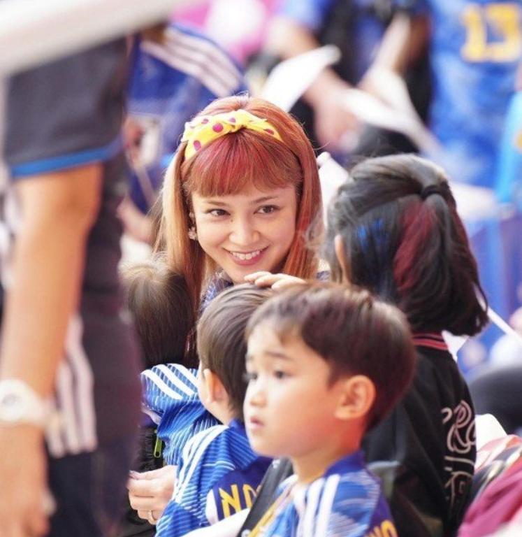 世界杯日本太太团,世界杯日本男足太太团大赏