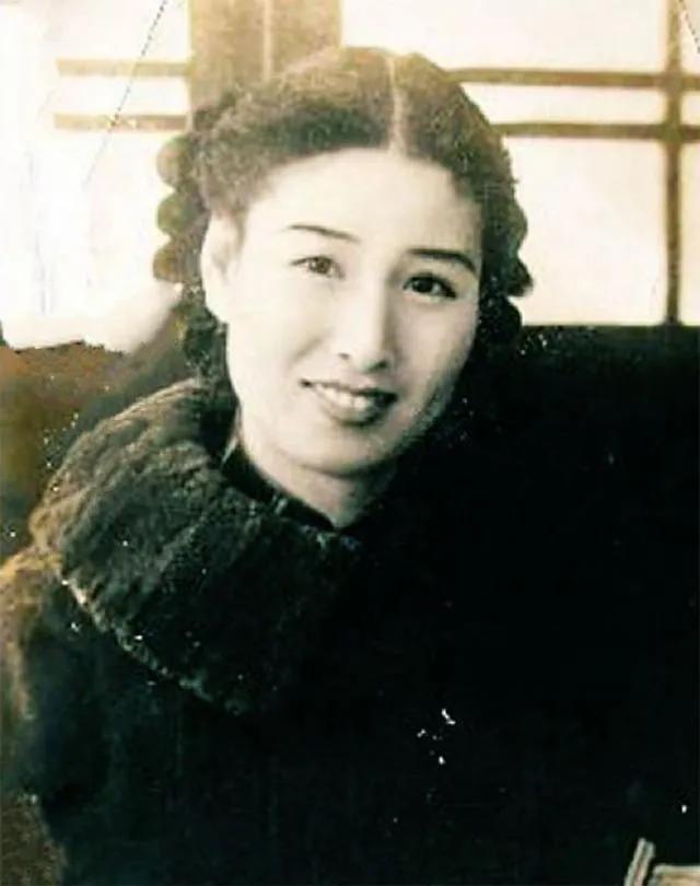 张爱玲的红与黑,张爱玲的色彩观