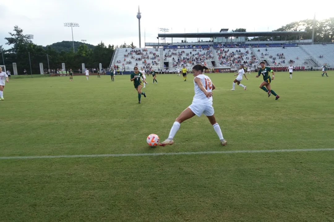 美国校园足球,美国校园足球比赛