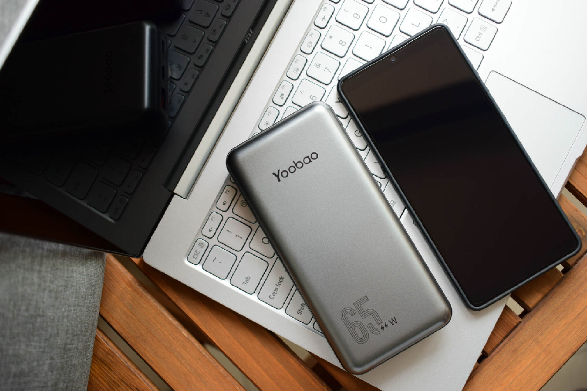 羽博充电宝10000评测,羽博66w快充线评测