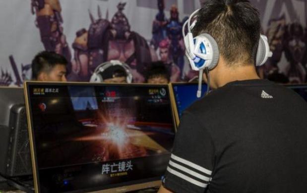 网络游戏外挂涉嫌多种违法,破特大非法经营网络游戏案