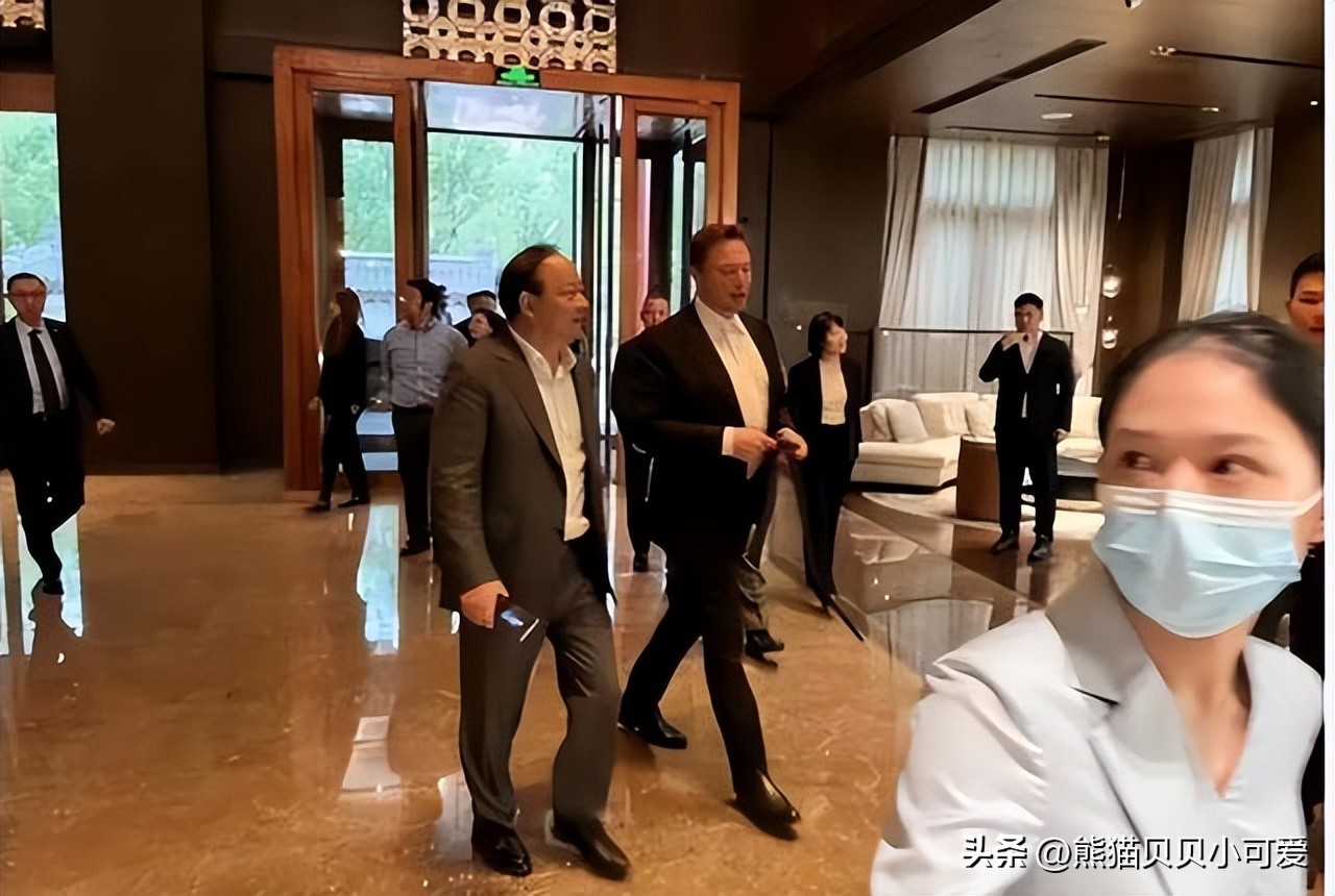 “闪电式”访华44个小时，马斯克重回全球首富宝座，该如何解读？