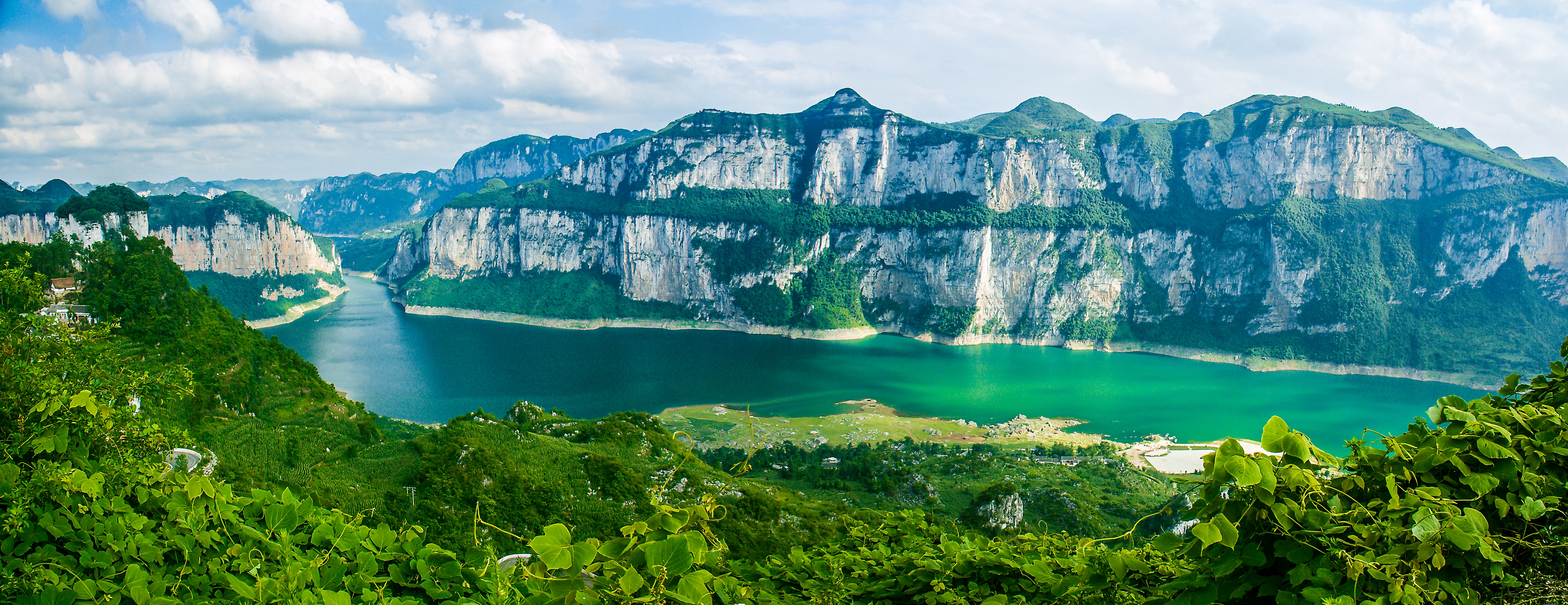 贵州诚邀天下客来贵州避暑,避暑胜地花海毕节