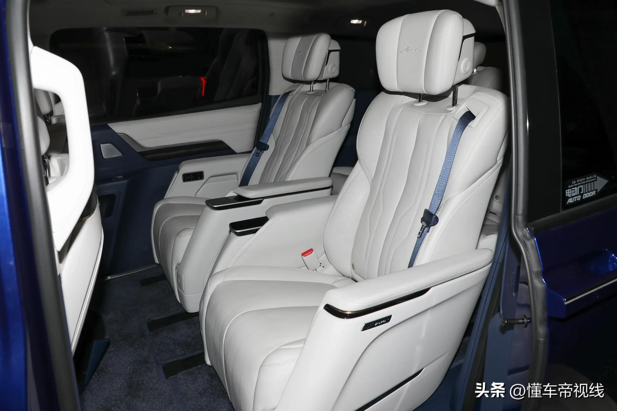 新车|顶配售68.99万，别克世纪商品车发运/开启交付，竞争奔驰V级