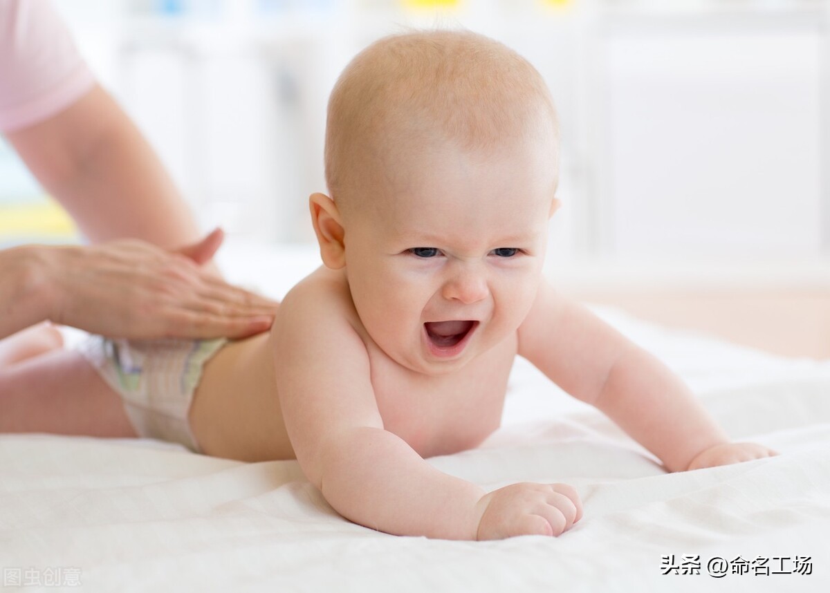 2021年男宝宝取名鸿豪什么样,清字男宝宝名