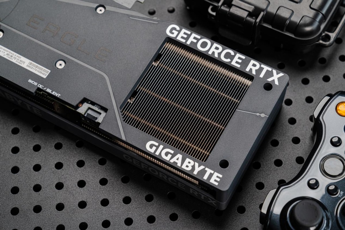 技嘉rtx3050oc6g猎鹰评测,技嘉rtx3060ti双风扇显卡测评