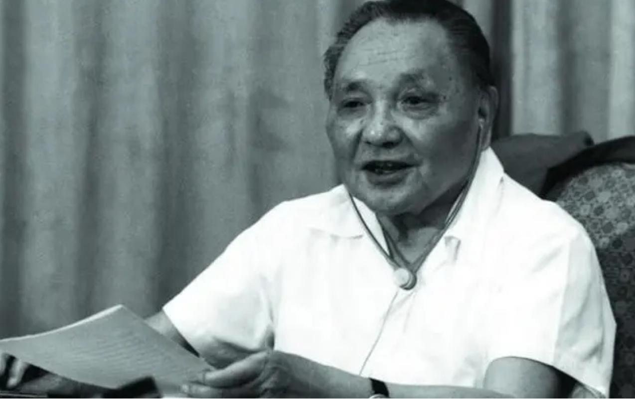 邓公培养了两位接班人，为何最终选了江*民泽**？邓公在晚年道出原因