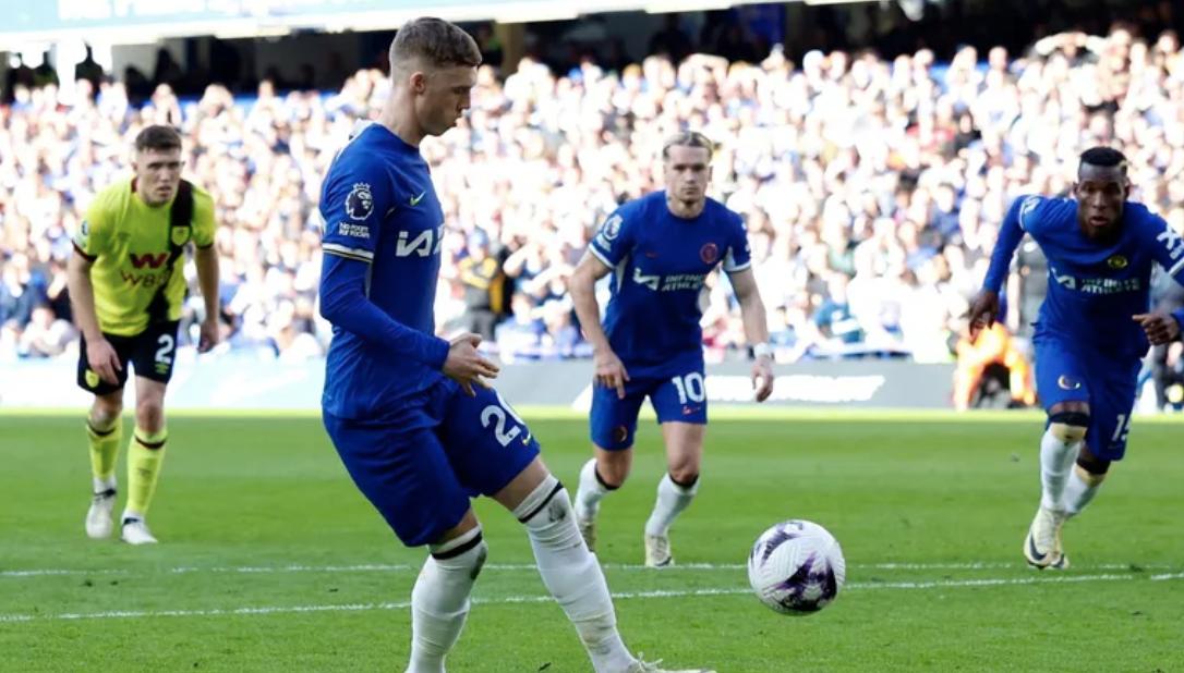 50分钟11打10！2-1到2-2英超9.4亿豪门被倒数第二耻辱逼平