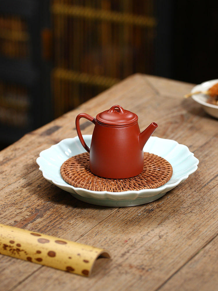 紫砂壶泡茶后内壁出现黑点,紫砂壶泡茶有黑色液体渗出