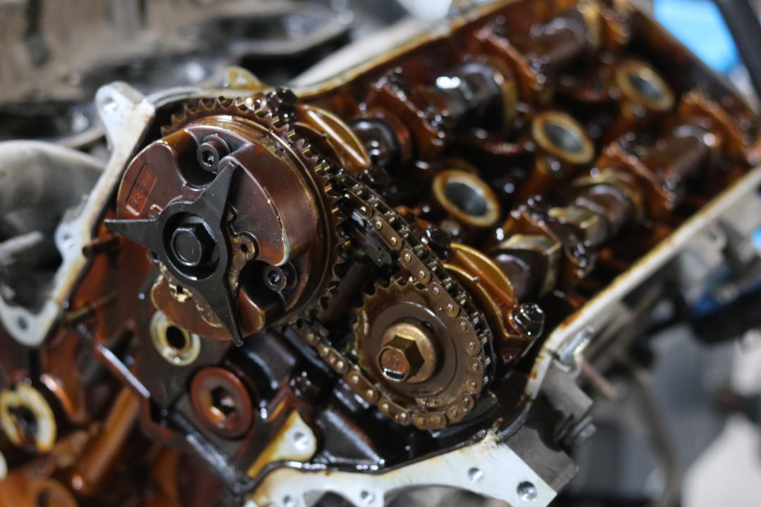 03年丰田霸道全车翻新多少钱,2004款丰田霸道拆车视频