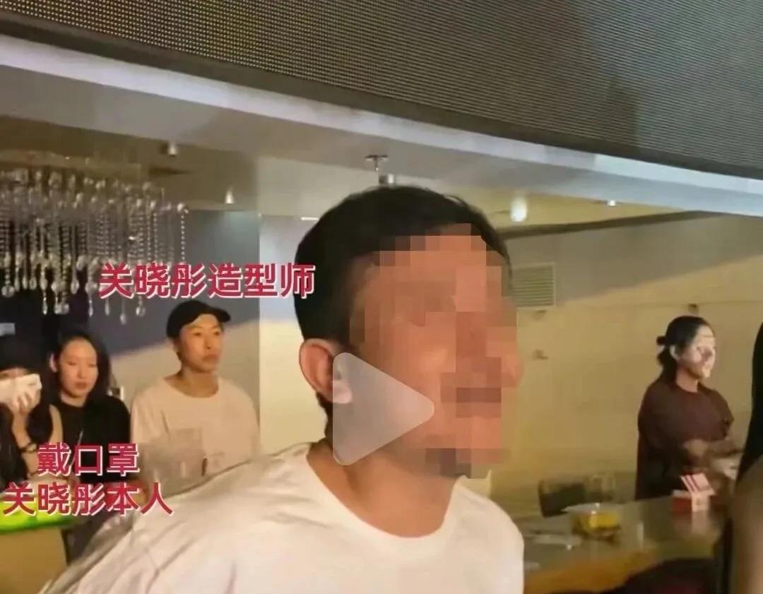 鹿晗关晓彤评价赵丽颖,鹿晗关晓彤公开恋情送祝福