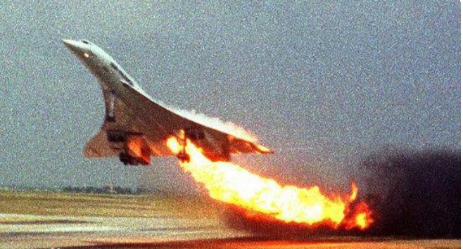 飞机坠落事件人员伤亡情况,人类史上坠落过多少飞机